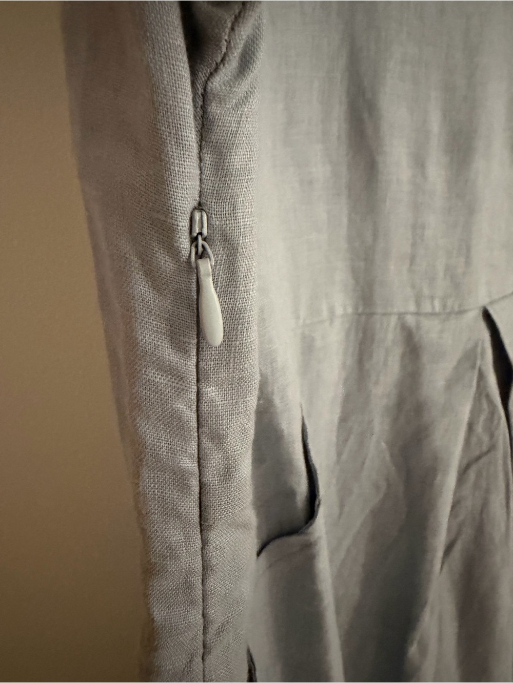 Soft Light Blue Linen Top - Picture 4 of 5
